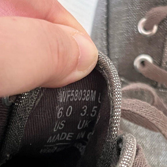 Sparkly Metallic KEDS - Picture 3 of 3